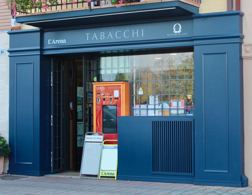 Commerciale_Tabacchi_1.jpg
